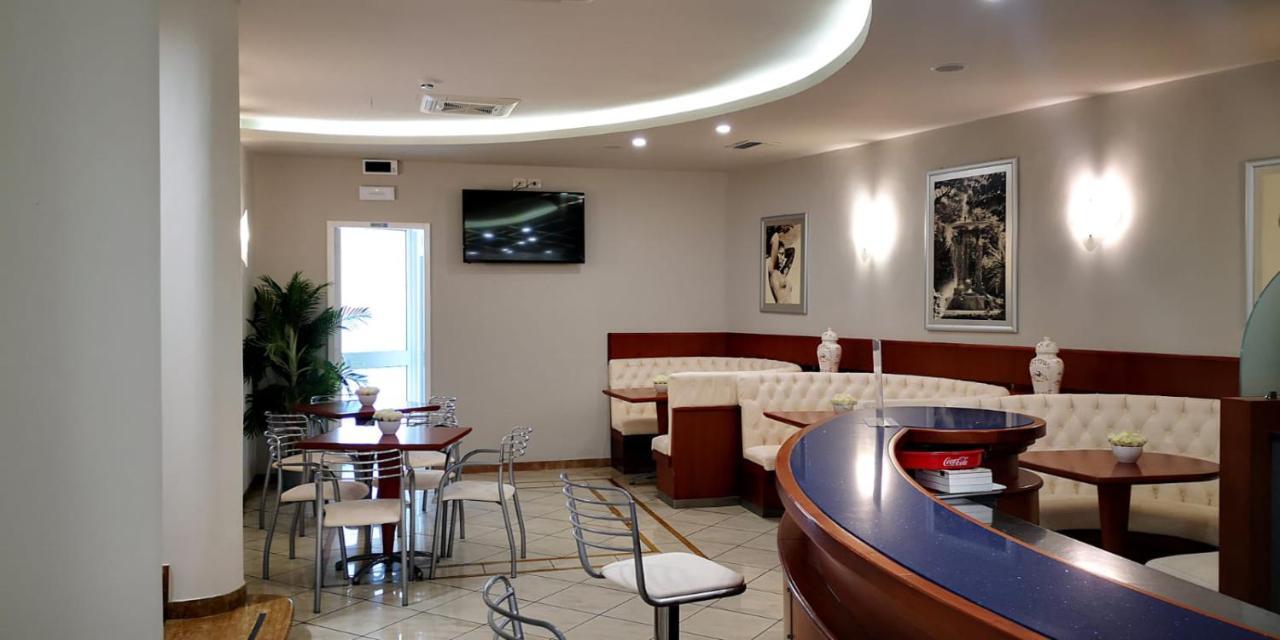 Hotel Cavalli กัตตอลิกา ภายนอก รูปภาพ