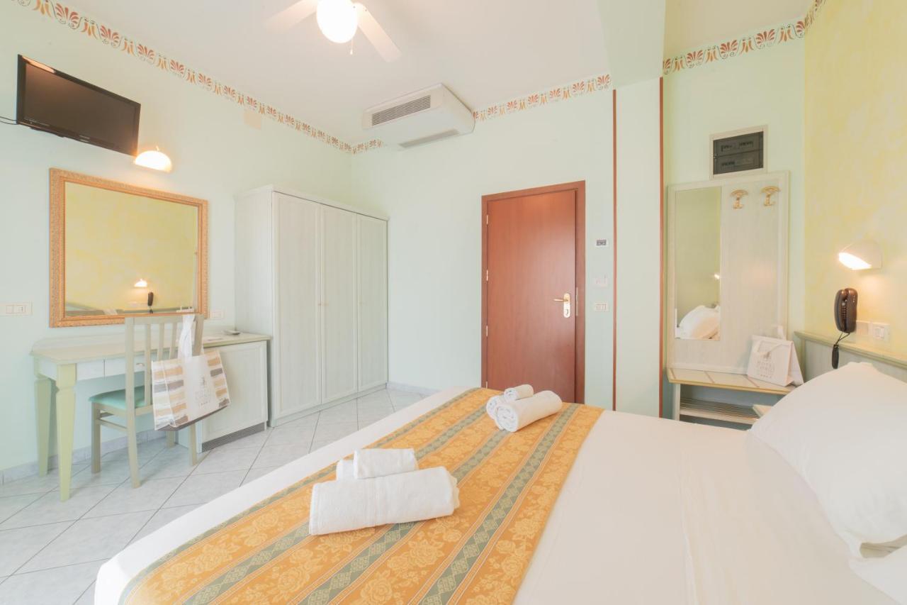 Hotel Cavalli กัตตอลิกา ภายนอก รูปภาพ